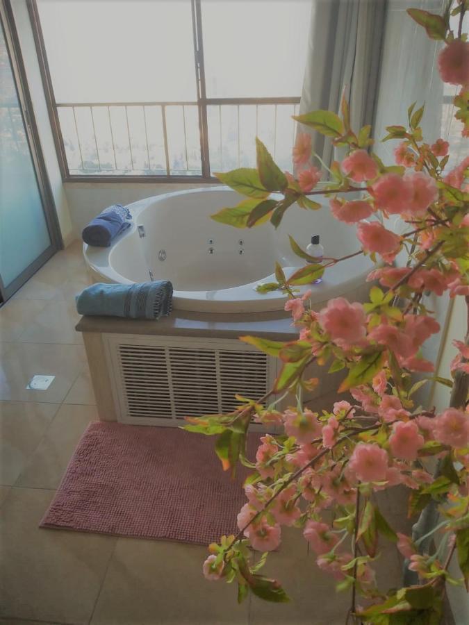 Panorama Bay View 3 Room 海法 外观 照片